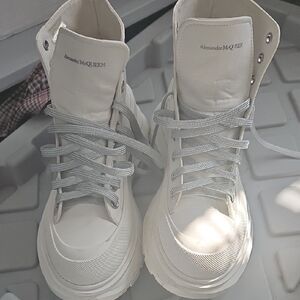 Alexander McQueen Cream High-Top Sneakers with Silver Laces